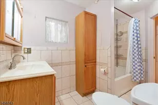 1445 Hiawatha Ave, Hillside, NJ 07205 - Photo 12
