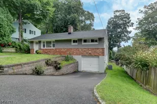 37 White Meadow Rd, Rockaway Township, NJ 07866 - Photo 2