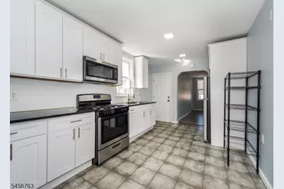 373 N 10th St #2, Belleville, NJ 07109 - Photo 2