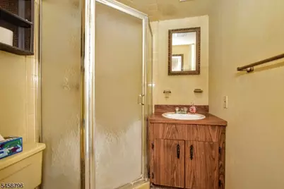 80 N 14th St, Prospect Park, NJ 07508 - Photo 18