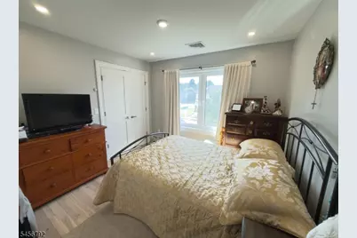 170 Mount Pleasant Ave, Wallington, NJ 07057 - Photo 18