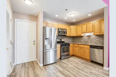 19 Market Street #401, Paterson, NJ 07501 - Photo 4