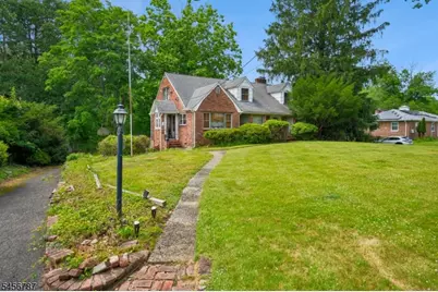 321 Saint Cloud Ave, West Orange Township, NJ 07052 - Photo 1
