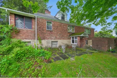 321 Saint Cloud Ave, West Orange Township, NJ 07052 - Photo 6