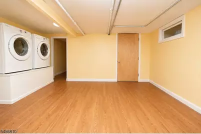 55 Winthrop St, Newark, NJ 07104 - Photo 18