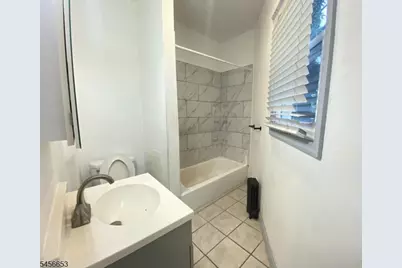 245 Alexander St #2, Newark, NJ 07106 - Photo 10