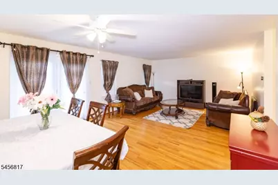 17 Heritage Ct, Ewing Township, NJ 08628 - Photo 12