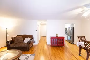 17 Heritage Ct, Ewing Township, NJ 08628 - Photo 4