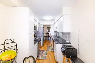 17 Heritage Ct, Ewing Township, NJ 08628 - Photo 8