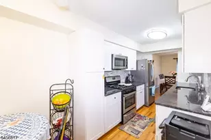17 Heritage Ct, Ewing Township, NJ 08628 - Photo 18