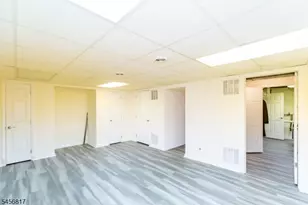 17 Heritage Ct, Ewing Township, NJ 08628 - Photo 40