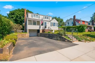 71 Schuyler Ave, Pompton Lakes, NJ 07442 - Photo 2