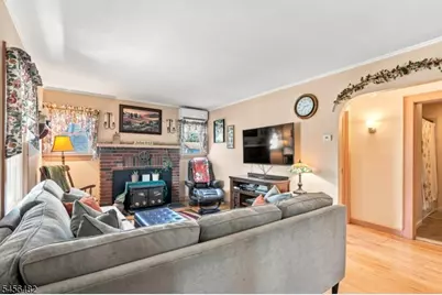 71 Schuyler Ave, Pompton Lakes, NJ 07442 - Photo 4