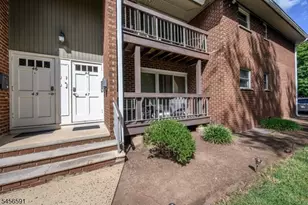 18 Deanna Dr, Hillsborough Township, NJ 08844 - Photo 2