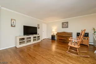 18 Deanna Dr, Hillsborough Township, NJ 08844 - Photo 6