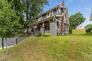 169 Leigh St, Clinton, NJ 08809 - Photo 2