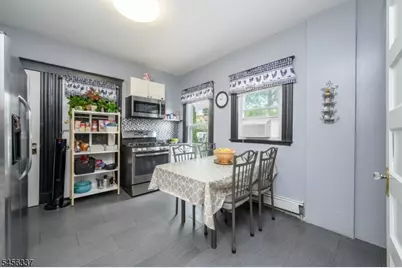 115 E 6th Ave, Roselle, NJ 07203 - Photo 12