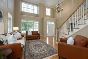 2 Aronimink Ct, Montgomery Township, NJ 08558 - Photo 4