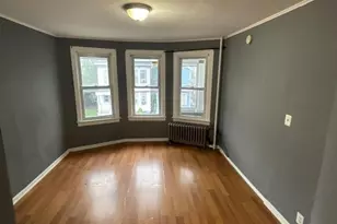 28 Leslie Pl, Irvington, NJ 07111 - Photo 6