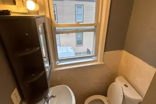 28 Leslie Pl, Irvington, NJ 07111 - Photo 10