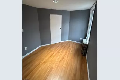 28 Leslie Pl #2, Irvington, NJ 07111 - Photo 12
