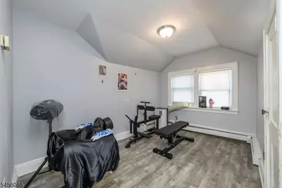 25 Comfort Pl, Clifton, NJ 07011 - Photo 24