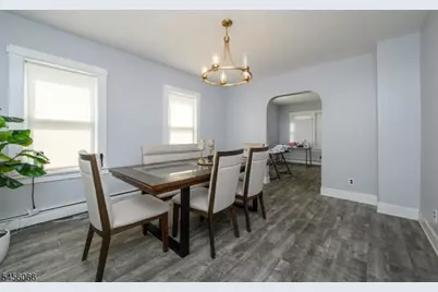 25 Comfort Pl, Clifton, NJ 07011 - Photo 10