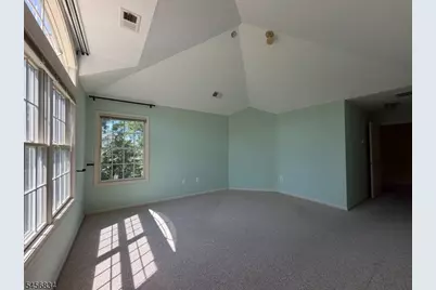 117 Crown Ct, Livingston, NJ 07039 - Photo 8