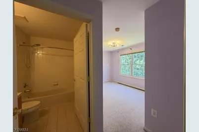 117 Crown Ct, Livingston, NJ 07039 - Photo 14