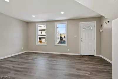 11 Tichenor Ter, Irvington, NJ 07111 - Photo 2