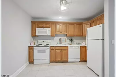 53-55 Broadway #D, Park Ridge, NJ 07656 - Photo 2