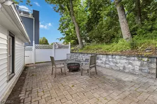 32 Schwarz Blvd, Jefferson Township, NJ 07849 - Photo 16
