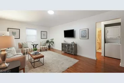 32A W Roselle Ave #32A, Roselle Park, NJ 07204 - Photo 4