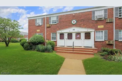 32A W Roselle Ave #32A, Roselle Park, NJ 07204 - Photo 2
