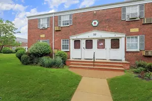 32A W Roselle Ave, Roselle Park, NJ 07204 - Photo 2