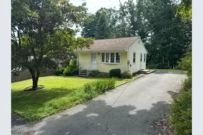 97 Cayuga Ave, Rockaway Township, NJ 07866 - Photo 2