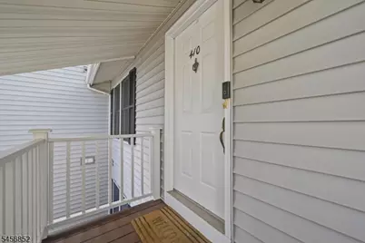 410 Ferncrest Ct, Readington, NJ 08887 - Photo 4