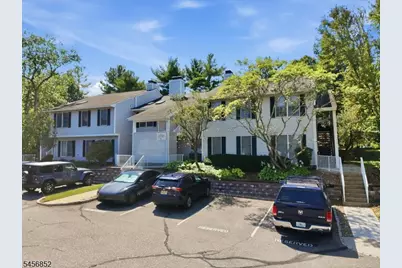 410 Ferncrest Ct, Readington, NJ 08887 - Photo 2
