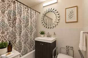 6050 Kennedy Blvd E, West New York, NJ 07093 - Photo 14