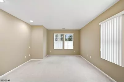 242 Hiawatha Blvd, Parsippany, NJ 07034 - Photo 14