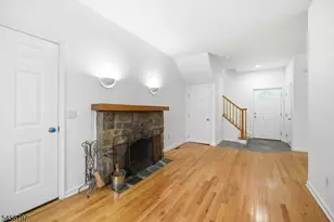 242 Hiawatha Blvd, Parsippany, NJ 07034 - Photo 8