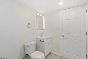 86 Farnham Ave, Garfield, NJ 07026 - Photo 14