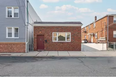 86 Farnham Ave, Garfield, NJ 07026 - Photo 22