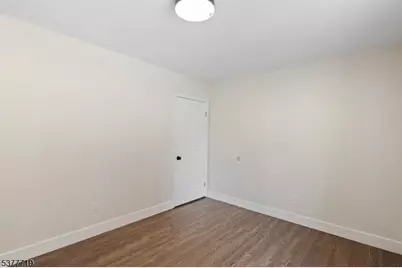 86 Farnham Ave, Garfield, NJ 07026 - Photo 12