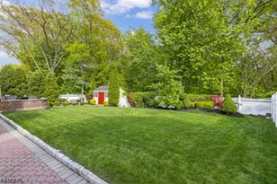279 Nathan Ct, Aberdeen Township, NJ 07721 - Photo 18