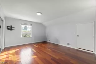 279 Nathan Ct, Aberdeen Township, NJ 07721 - Photo 10