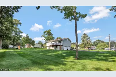 18 Starlight Rd, Jefferson Township, NJ 07438 - Photo 4