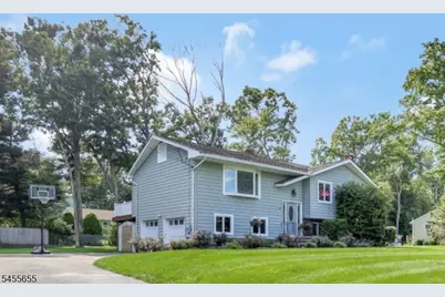 18 Starlight Rd, Jefferson Township, NJ 07438 - Photo 2
