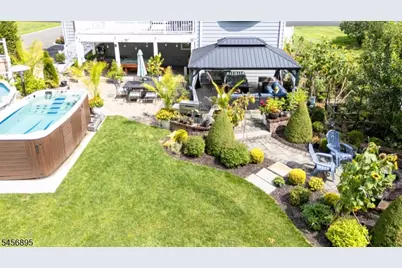17 Corwin St, Roxbury Township, NJ 07847 - Photo 38