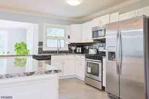 17 Corwin St, Roxbury Township, NJ 07847 - Photo 10